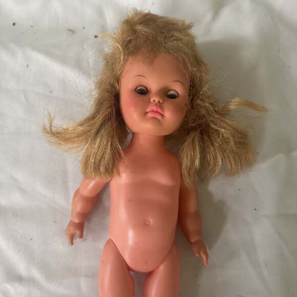 Vintage 1971 Horsman 19” Sleep Eyes Girl Doll